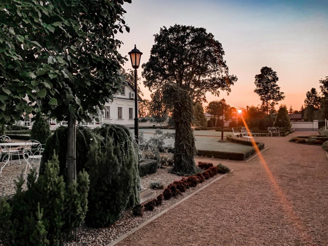 Hotel&Spa Dwor Droblin Leśna Podlaska Exteriör bild