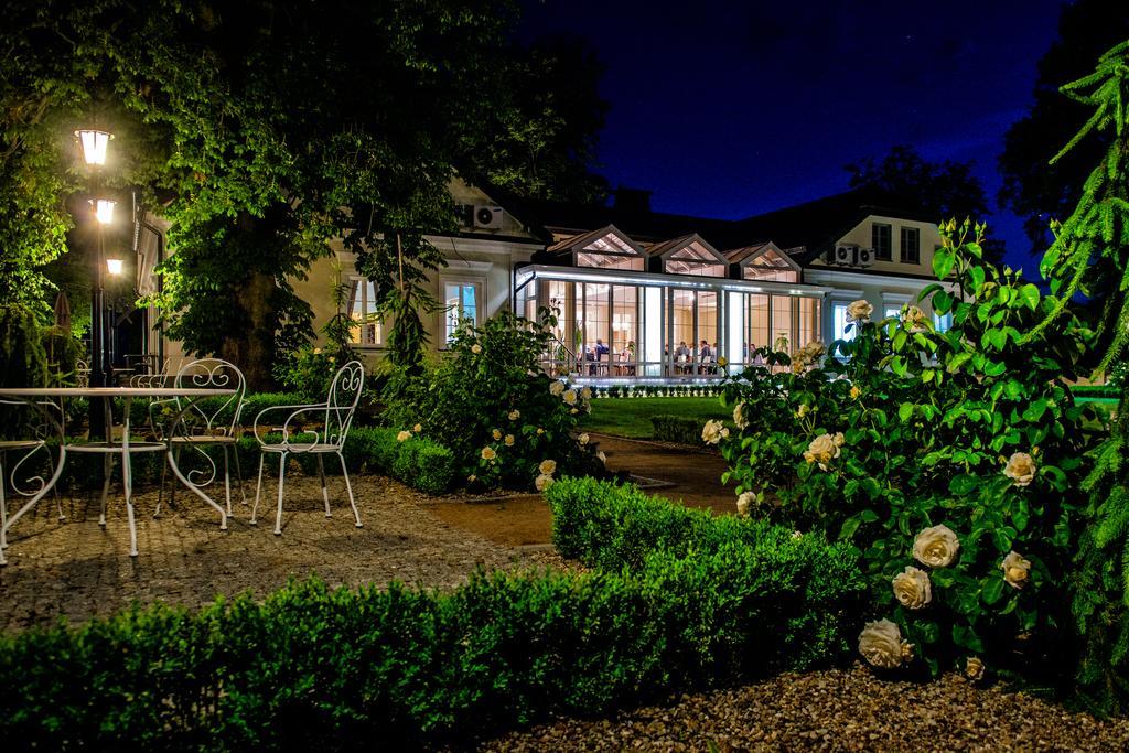 Hotel&Spa Dwor Droblin Leśna Podlaska Exteriör bild